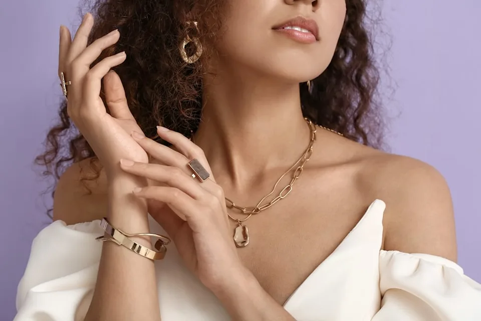 Woman with expensive jewelry.