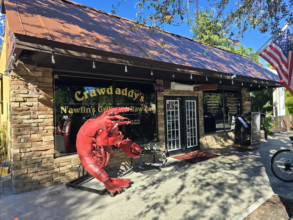 Crawdaddy’s N’awlins Grill & Raw Bar in Jensen Beach